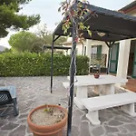 Апартаменты Villino Le Sughere