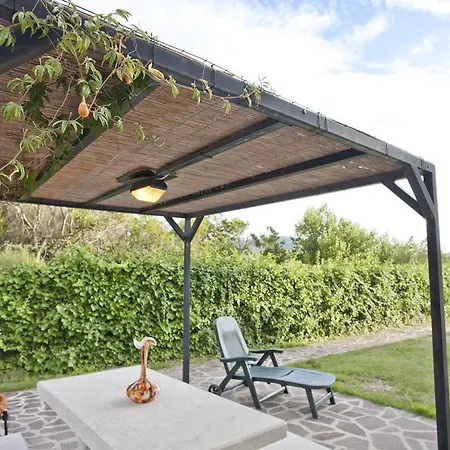 Villino Le Sughere 公寓