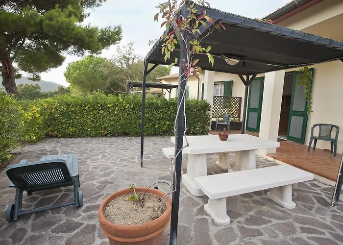 Апартаменты Villino Le Sughere