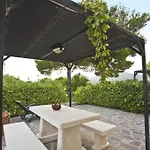 Villino Le Sughere Apartmán *